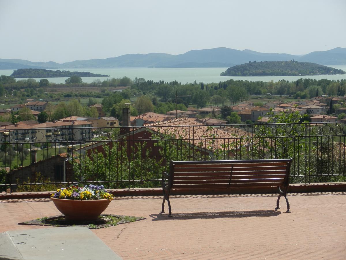 Appartamento Oscar Tuoro sul Trasimeno Eksteriør bilde